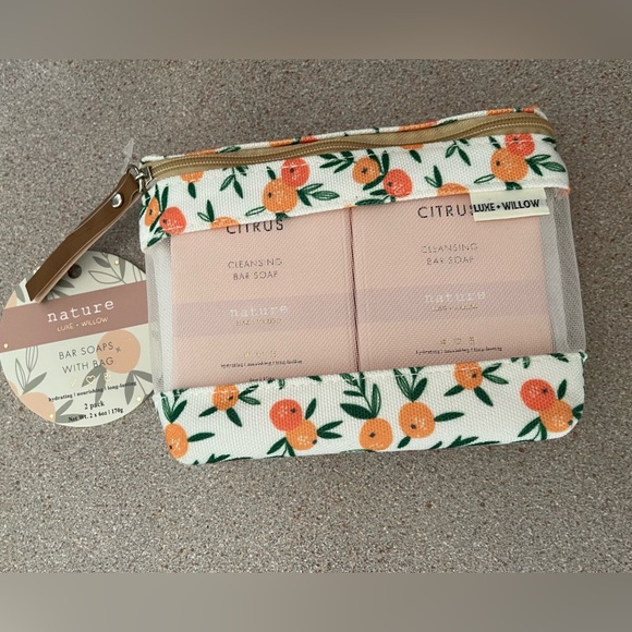 NWT🍊Citrus 2 pack Bar Soap and Cosmetics Bag - Picture 2 of 6